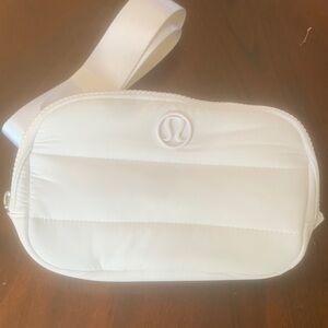 White Lululemon Everywhere Belt Bag. “Wunder Puff”.